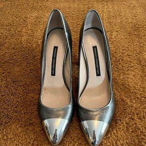 French Connection Jolynn Silver Metal Toe Pumps Heels Pewter Grey Leather Sz 39